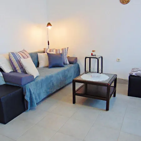 Vin - Excellent Location Apartmán