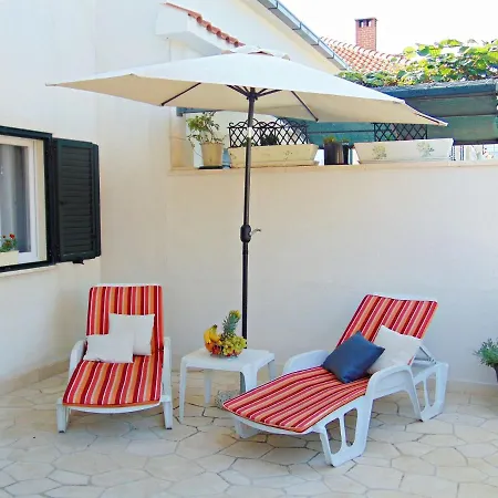 Vin - Excellent Location Apartment